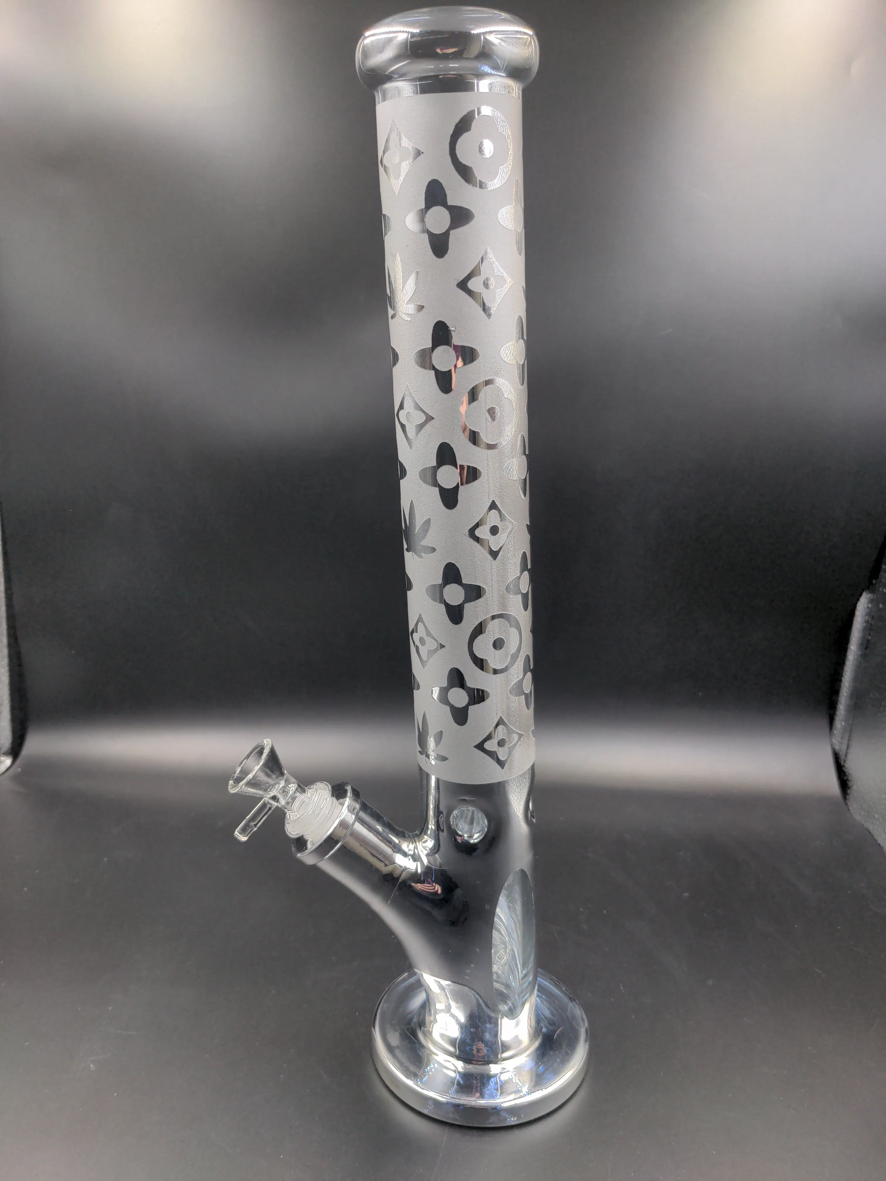 17 Luxury Pattern 7mm Metallic Straight Tube Bong