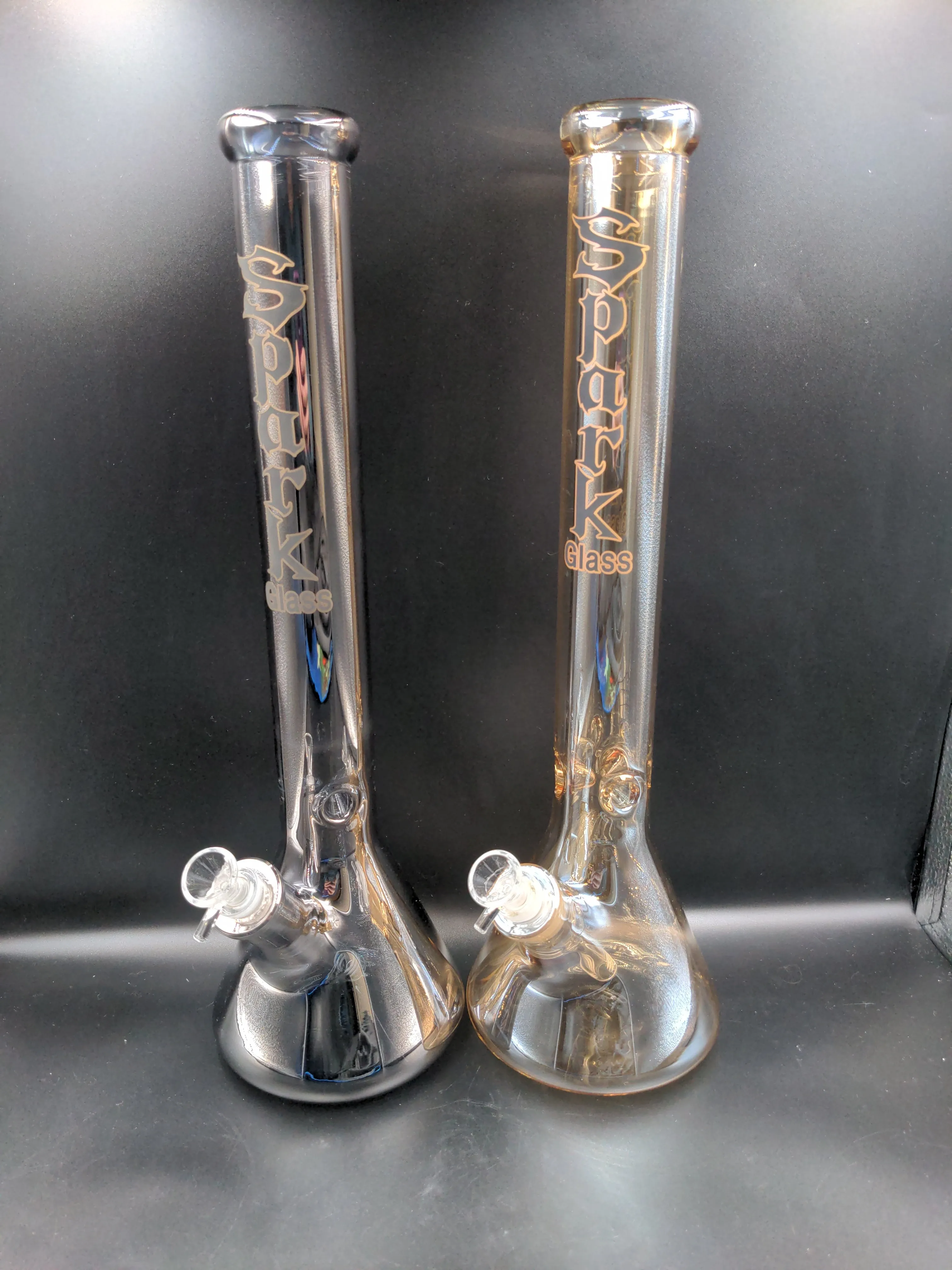 18 SPARK 7mm Metallic Tint Glass Bong