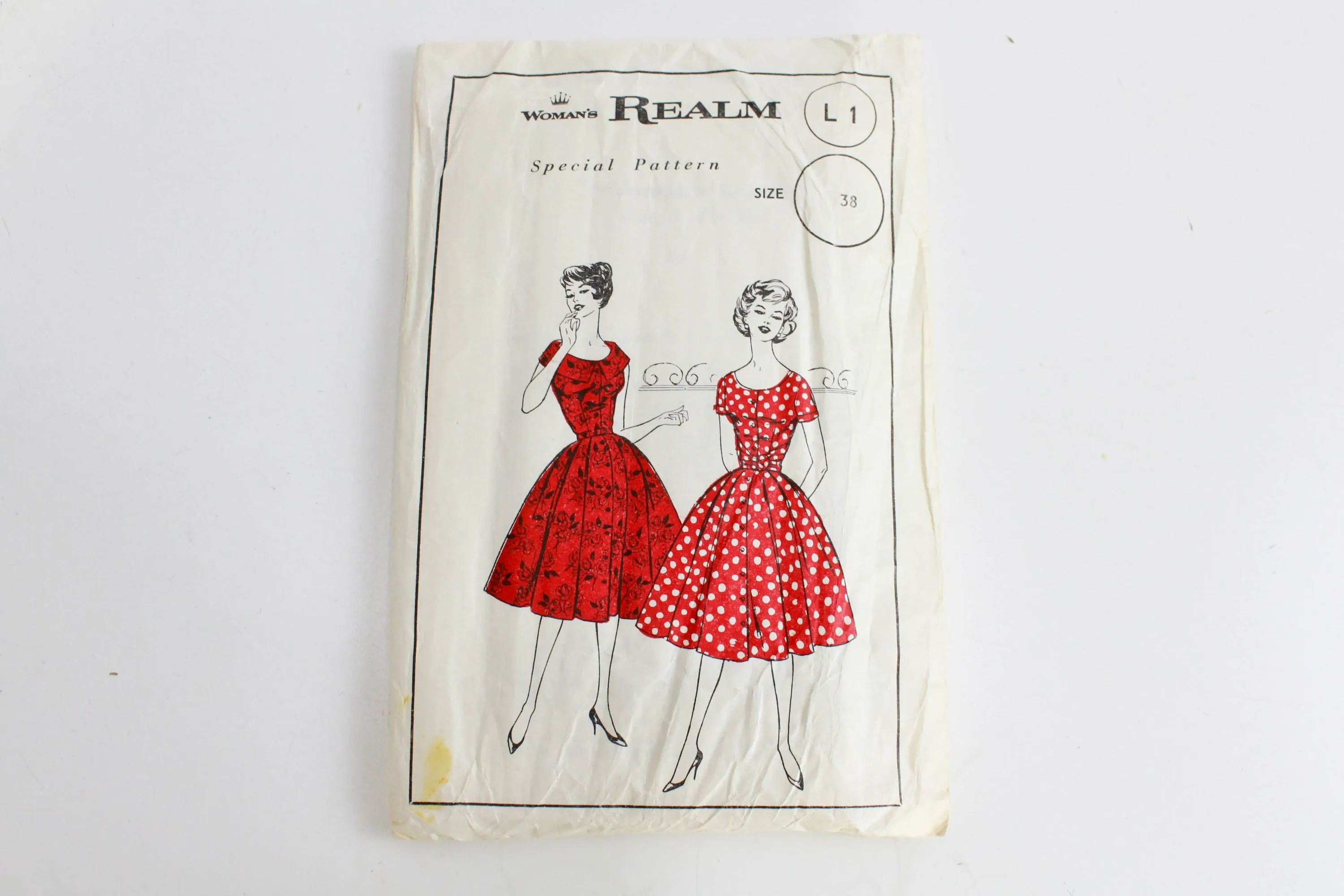 1950s Dress Sewing Pattern Woman's Realm L1, Bust 38