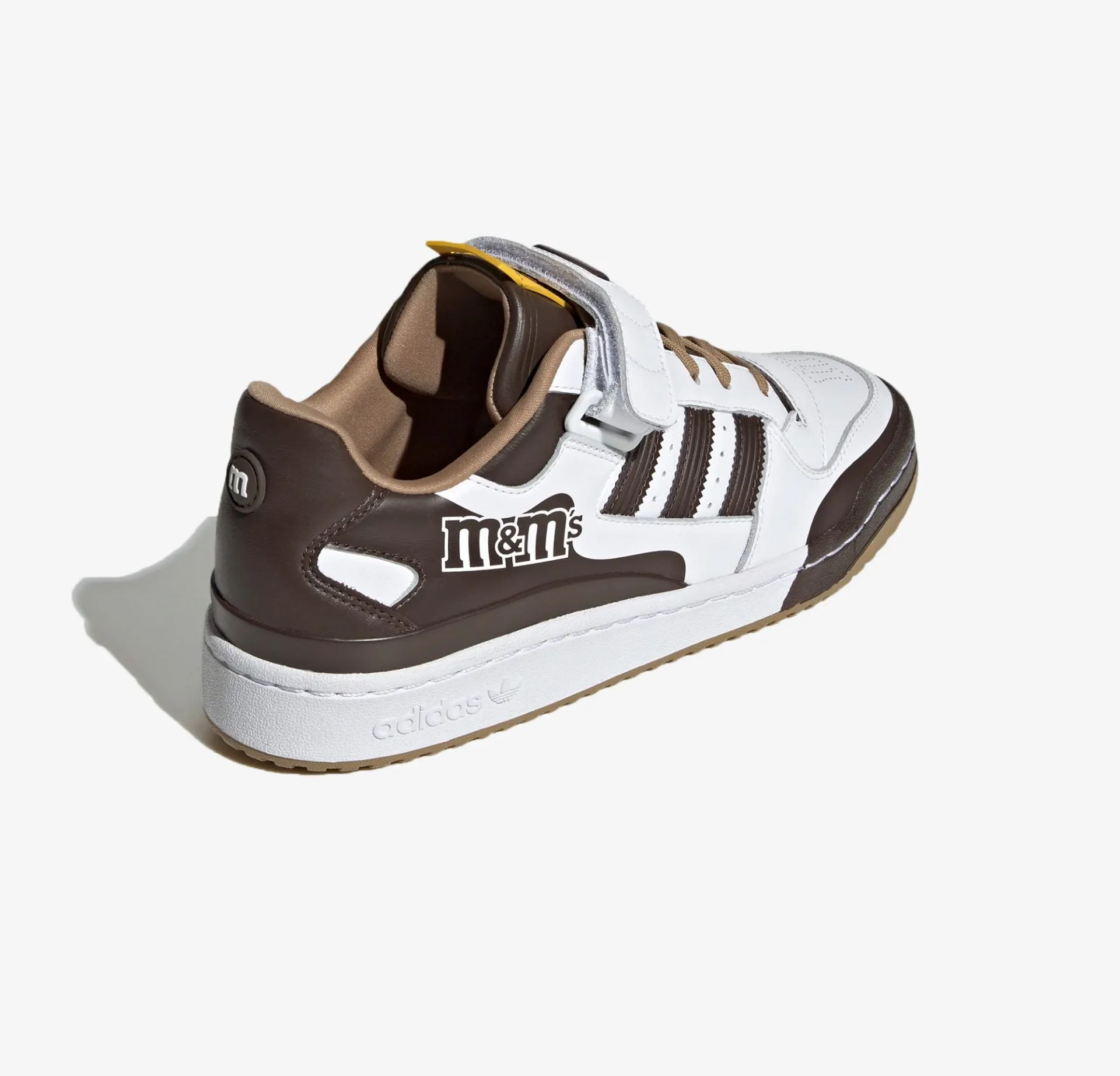 Adidas Originals | M&M'S BRAND FORUM LOW 84 { DARK BROWN / CLOUD WHITE