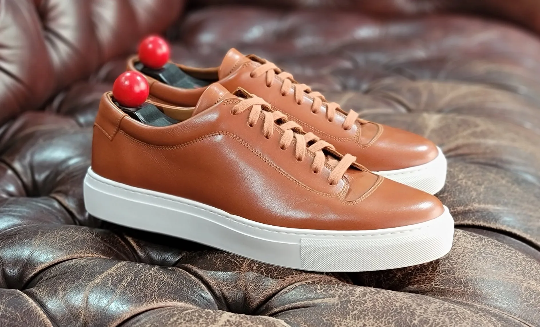 Olympia - Cedar Calf / White Sole