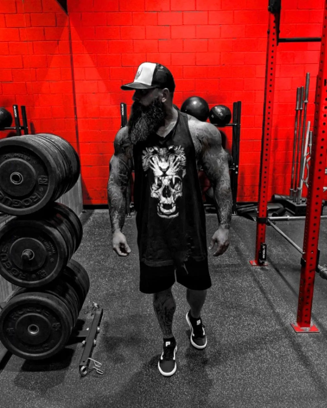 SAVAGE STRINGER TANK TOP