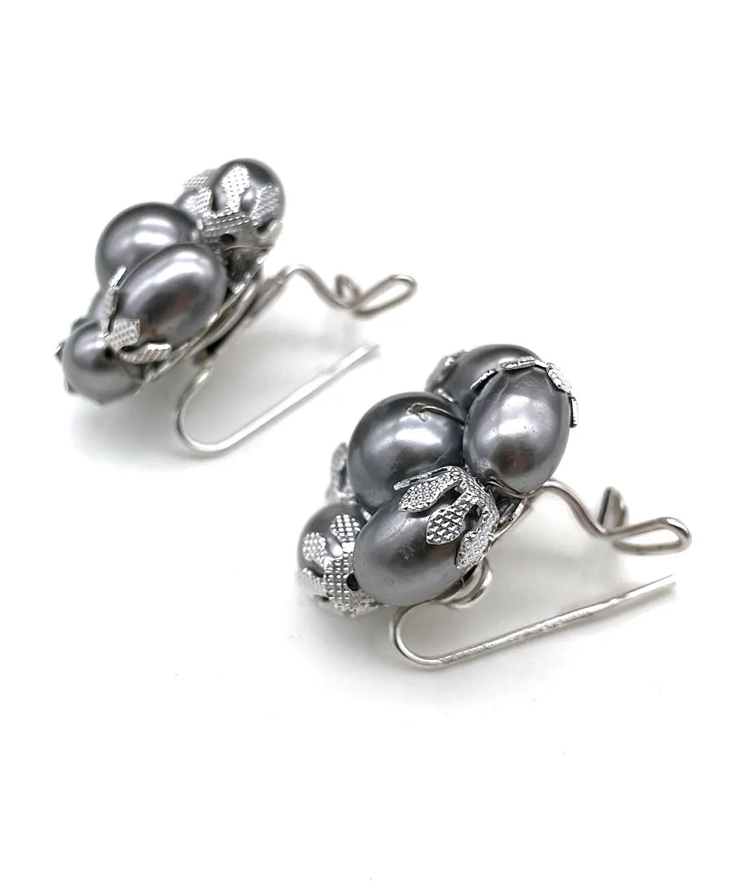 【USA輸入】ヴィンテージ グレーパール ウィングバック イヤリング/Vintage Gray Pearl Wingback Earrings