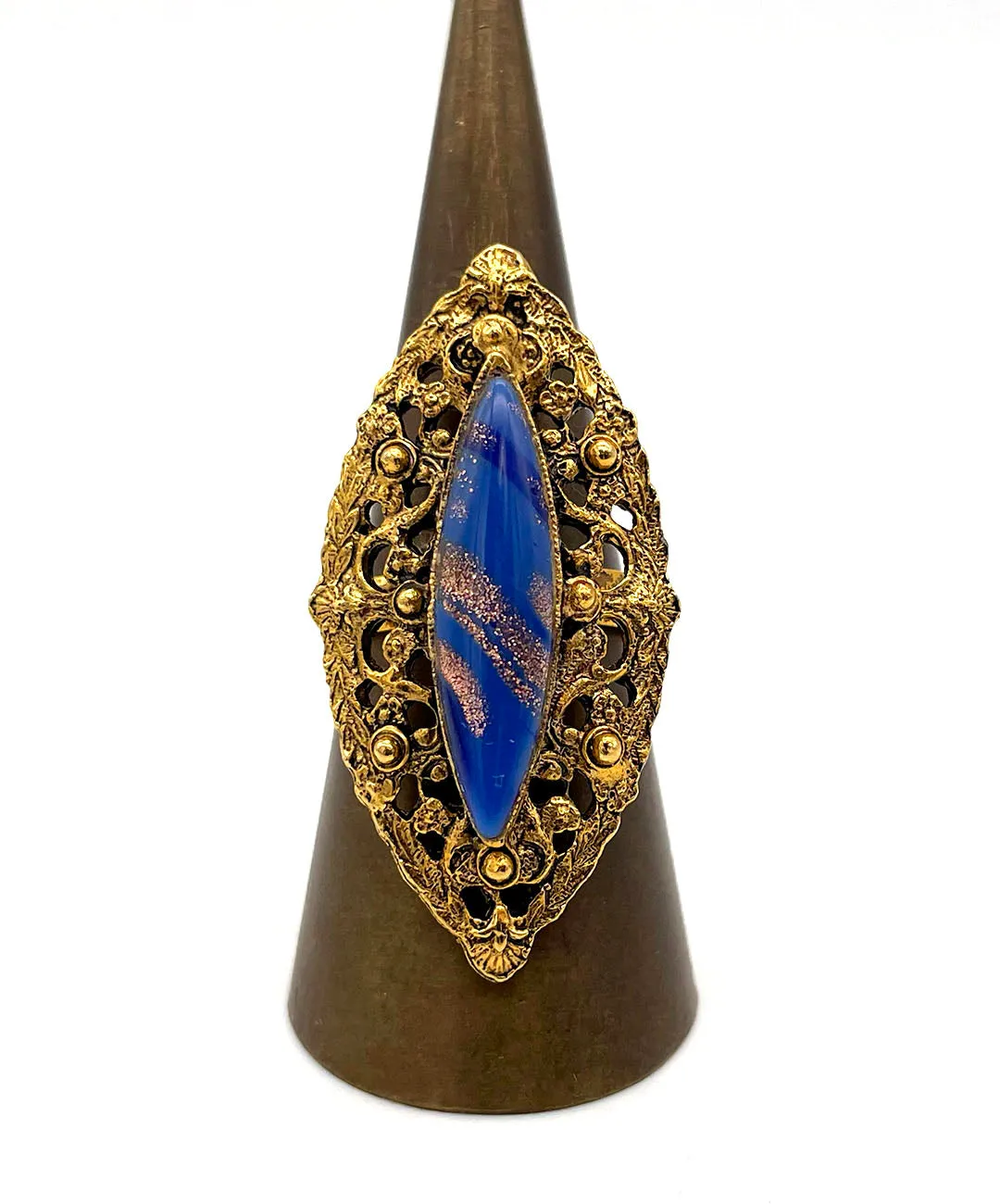 【USA輸入】ヴィンテージ ブルー ルーサイト オープンワーク リング/Vintage Blue Lucite Openwork Ring