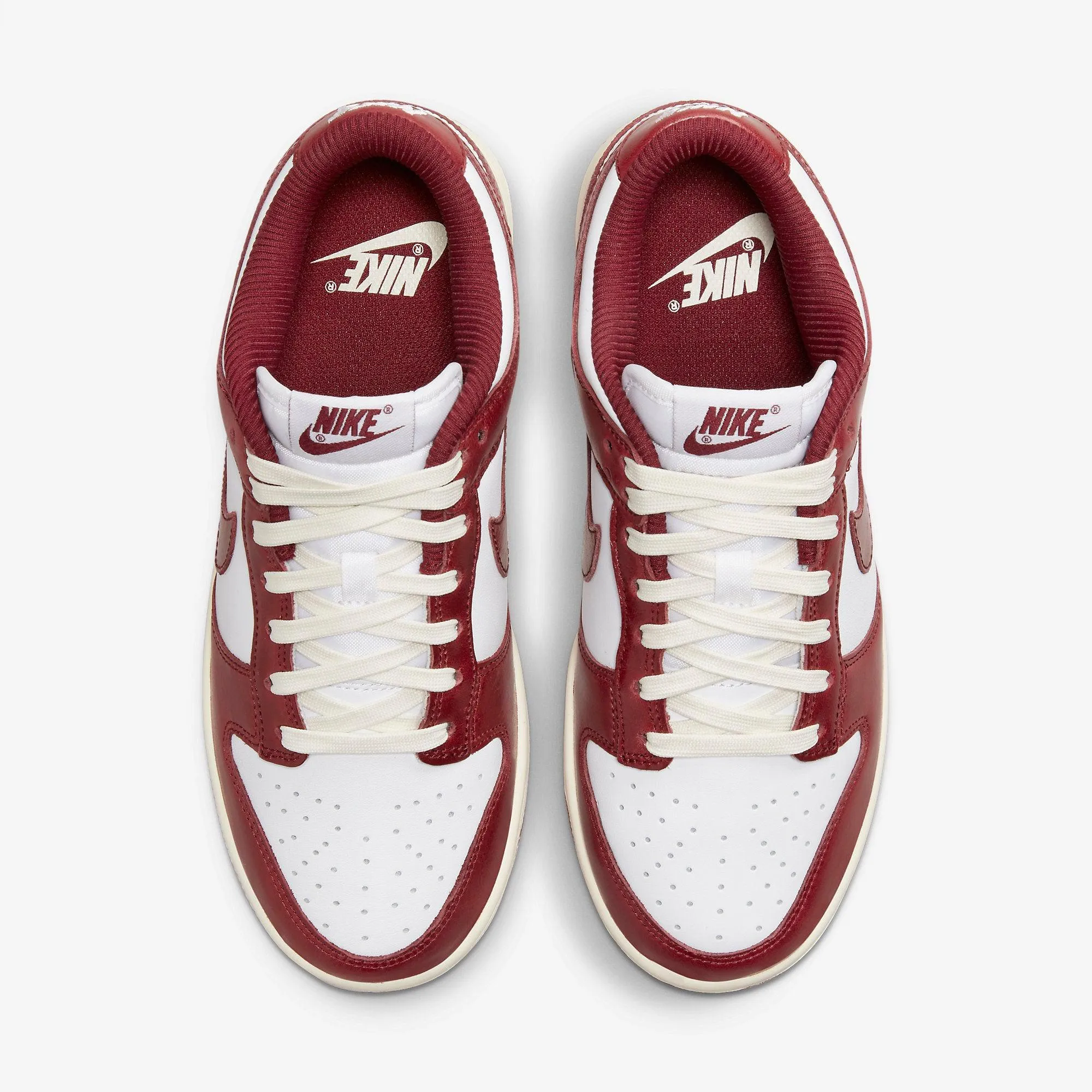 (Women's) Nike Dunk Low PRM 'Vintage Team Red' (2023) FJ4555-100